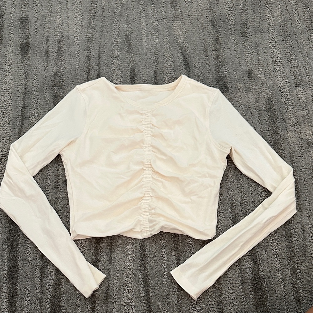 Lululemon Athletica Cream Ruched Long Sleeve Top